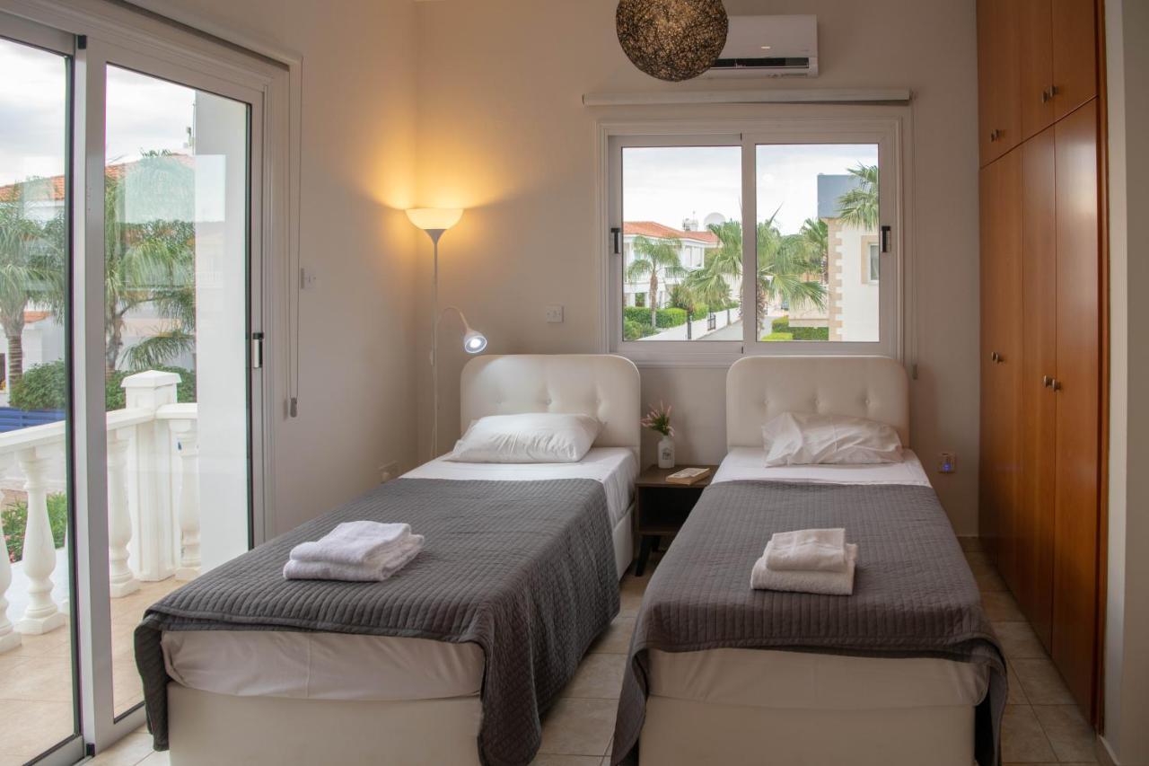 Villa Ruby Nissi Beach Ajía Nápa Kültér fotó
