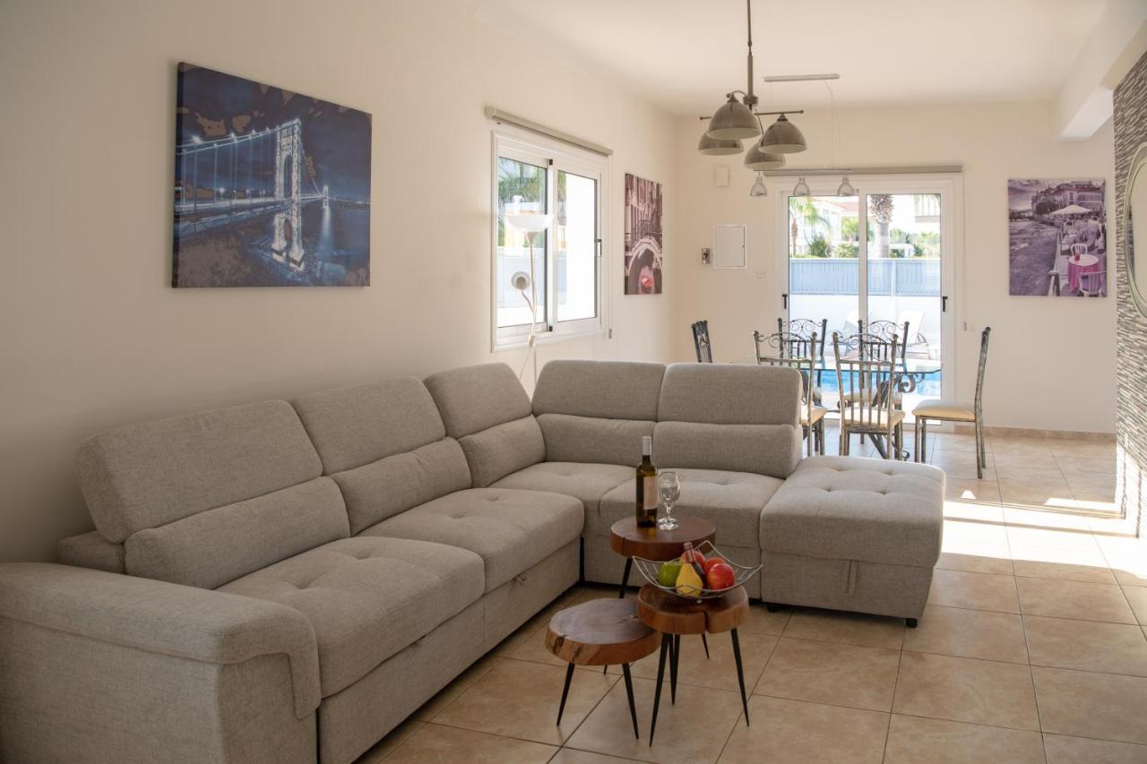 Villa Ruby Nissi Beach Ajía Nápa Kültér fotó